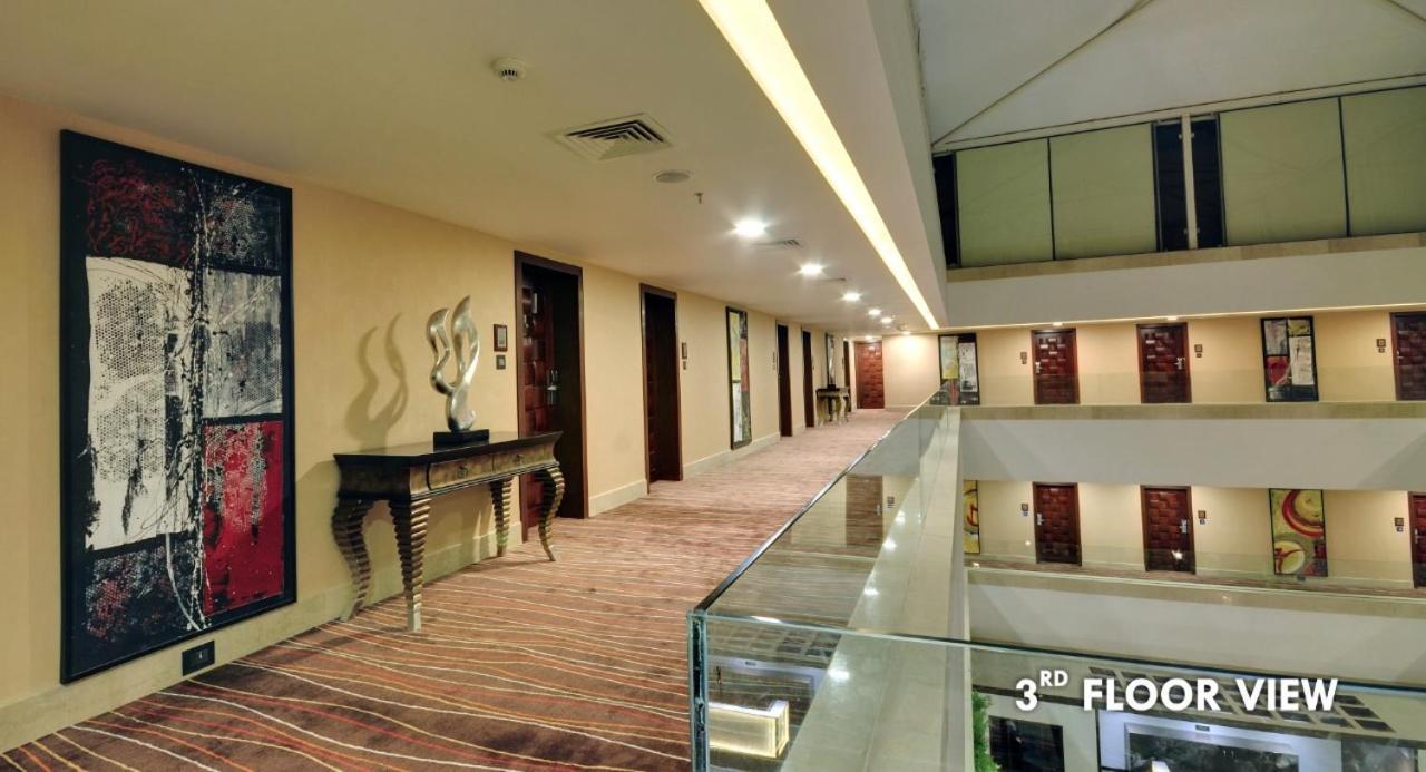 The Fern Residency Rajkot Hotel Eksteriør billede